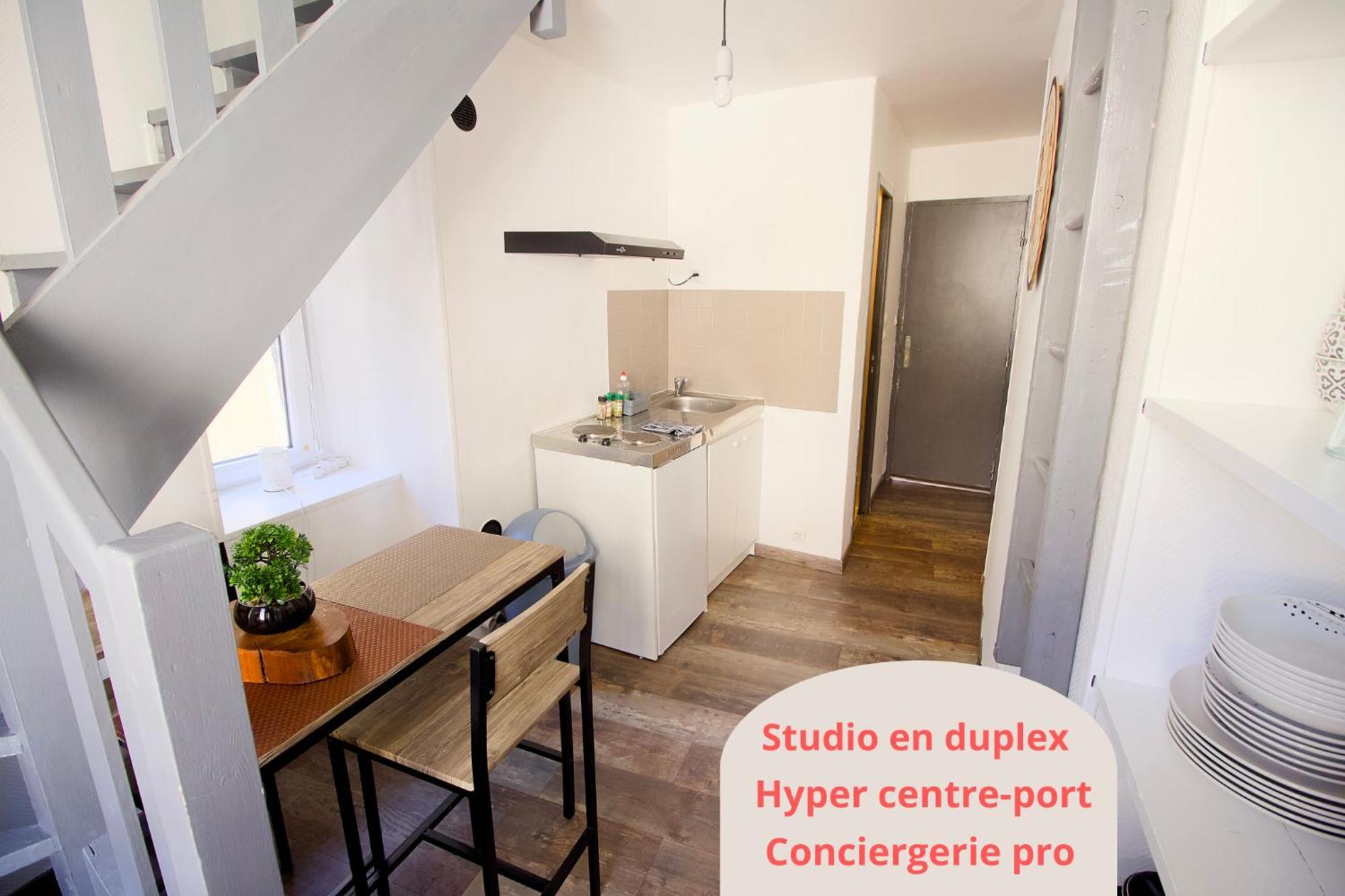 Petit Duplex Lumineux, Hyper Centre A 2 Pas Du Port, Intendance Luxury Host Cherbourg-en-Cotentin Bagian luar foto
